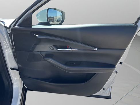 Used 2025 MAZDA CX-30 AWD 2.5 S w/ Preferred Package image 11