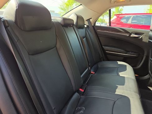 Used 2015 Chrysler 300 Limited RWD image 45