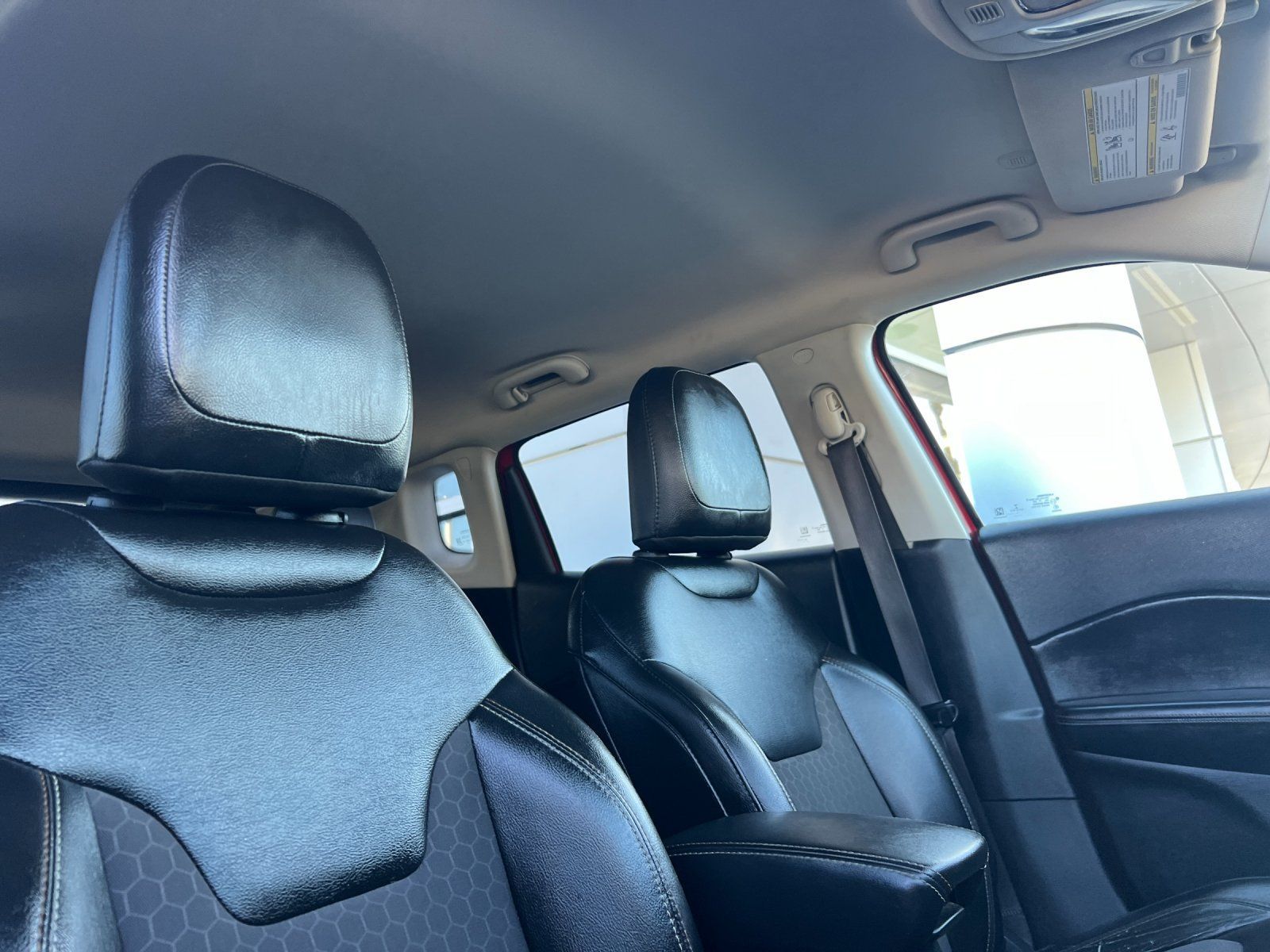 Used 2020 Jeep Compass Latitude AWD/4WD image 16