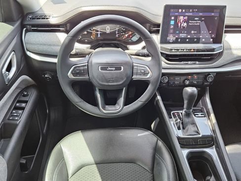 Used 2022 Jeep Compass Latitude image 5