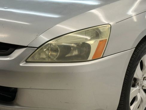 Used 2004 Honda Accord EX image 4