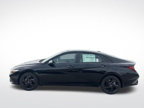 New 2026 Hyundai Elantra Sport FWD image 9