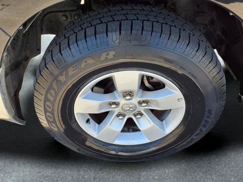 Used 2023 RAM 1500 Classic SLT w/ Electronics Group image 25