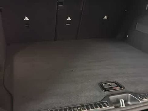 Certified 2026 Mercedes-Benz GLC 300 4MATIC image 33