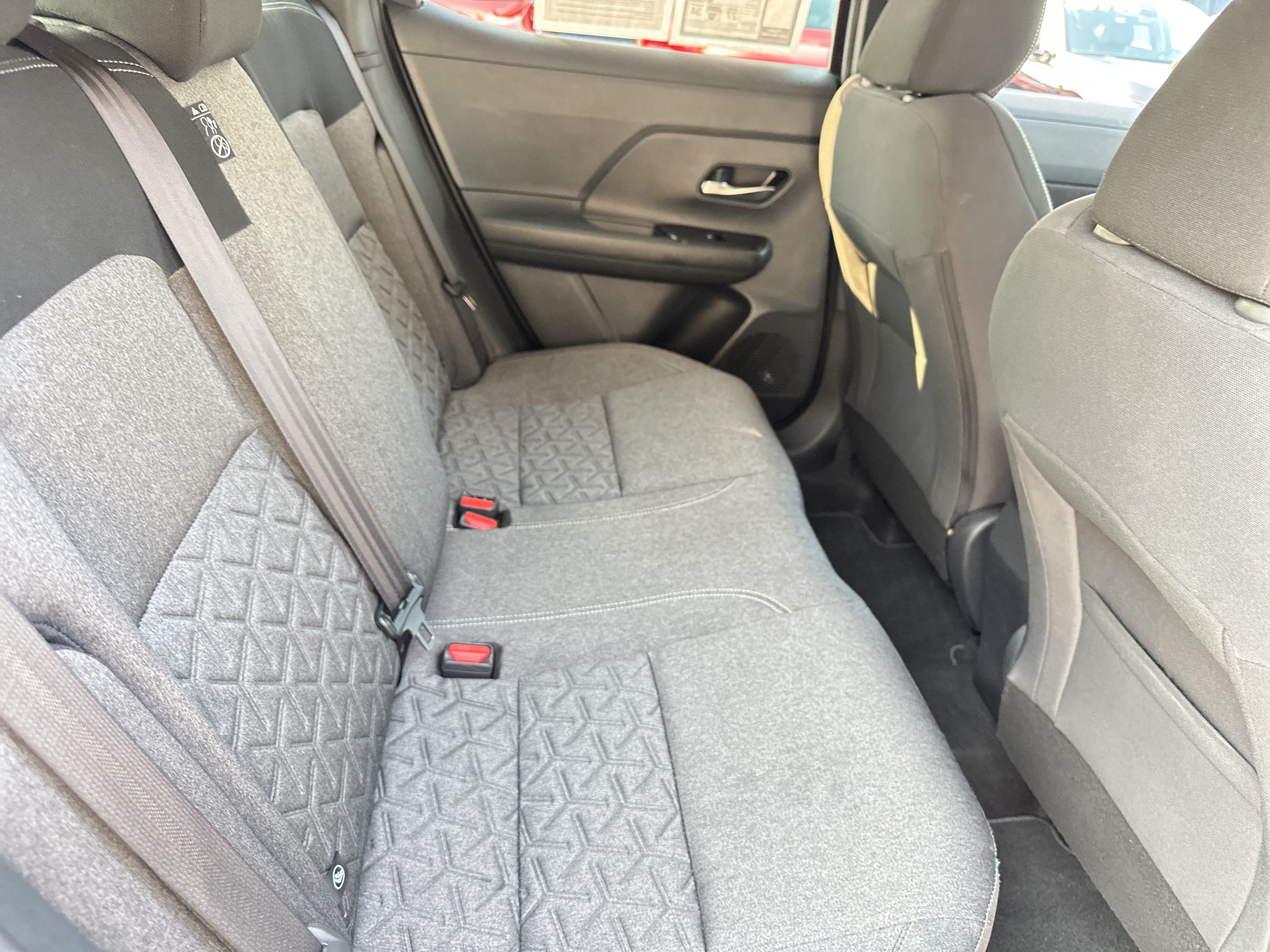 Used 2025 Nissan Kicks SV AWD/4WD image 14