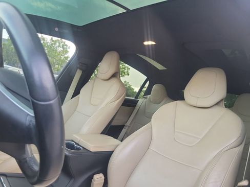 Used 2017 Tesla Model X 90D AWD/4WD image 25
