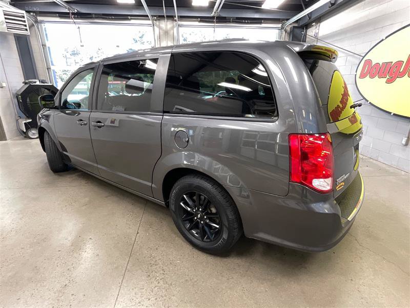 Used 2019 Dodge Grand Caravan GT FWD image 3