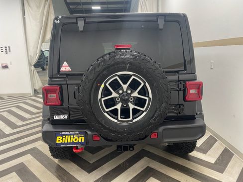 New 2026 Jeep Wrangler Unlimited Rubicon AWD/4WD image 13