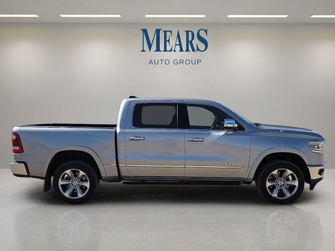 Used 2022 RAM 1500 Limited w/ Trailer Tow Group image 6