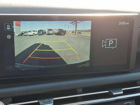 Used 2025 Hyundai Tucson SE image 18