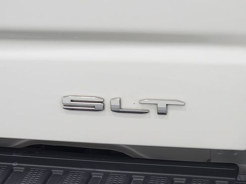 Used 2020 GMC Sierra 1500 SLT w/ SLT Premium Plus Package AWD/4WD image 10