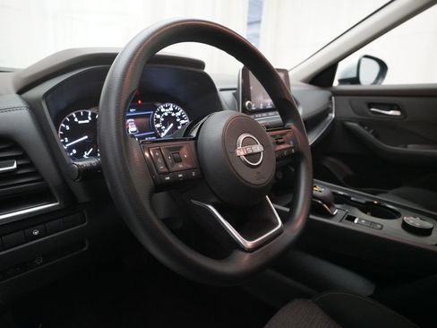 Used 2023 Nissan Rogue SV AWD/4WD image 8