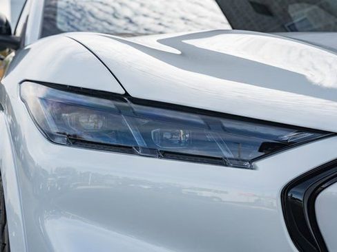 New 2025 Ford Mustang Mach-E Premium image 18