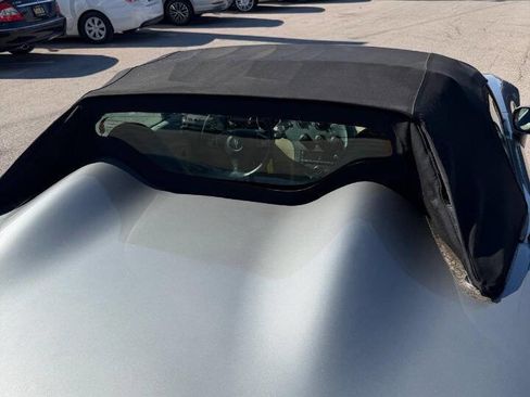 Used 2006 Pontiac Solstice Convertible w/ Premium Package RWD image 11