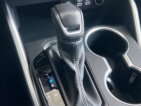 Used 2025 Toyota Highlander XLE image 23