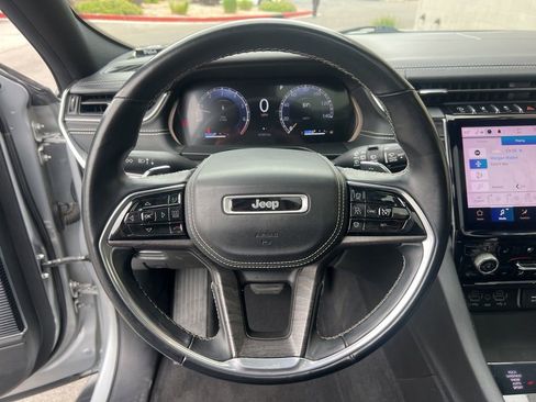 Certified 2021 Jeep Grand Cherokee L Overland w/ Luxury Tech Group IV AWD/4WD image 13