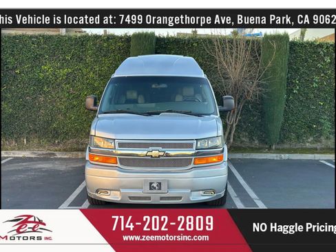 Used 2016 Chevrolet Express 2500 image 3