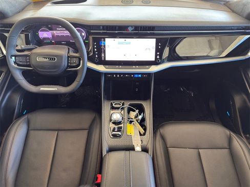 Used 2024 Jeep Wagoneer Launch Edition image 27