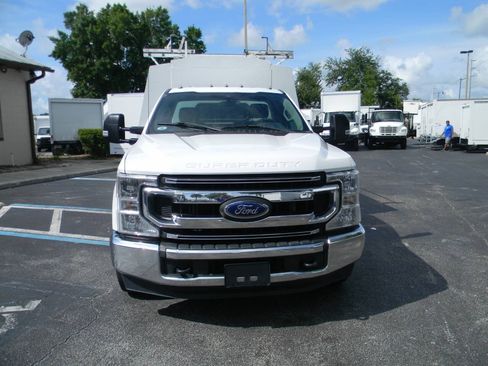 Used 2022 Ford F350 XL w/ Power Equipment Group RWD image 4