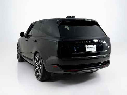 Used 2023 Land Rover Range Rover SE AWD/4WD image 3