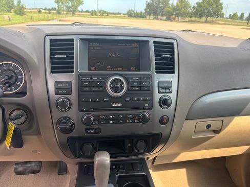 Used 2011 Nissan Armada SV image 20