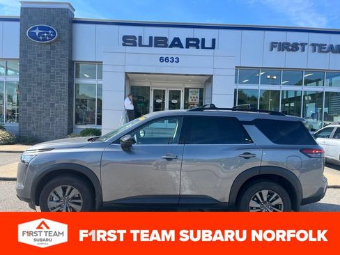 Used 2026 Nissan Pathfinder SV FWD image 1