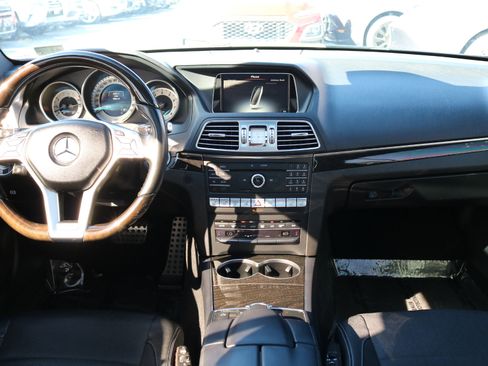 Used 2017 Mercedes-Benz E 400 4MATIC Coupe image 25