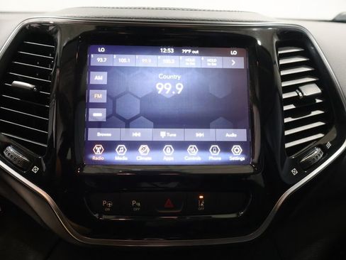 Used 2021 Jeep Cherokee Limited AWD/4WD image 24