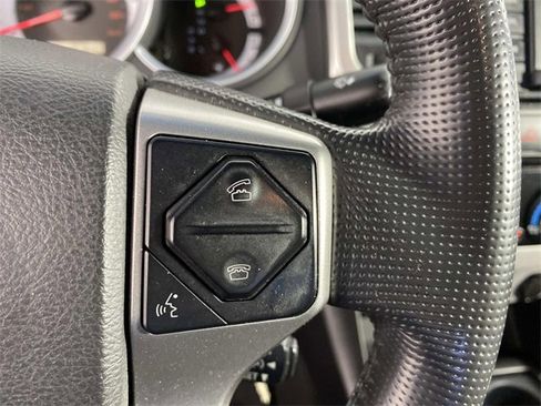 Used 2015 Toyota Tacoma 4x4 Double Cab w/ TRD Sport Package image 16