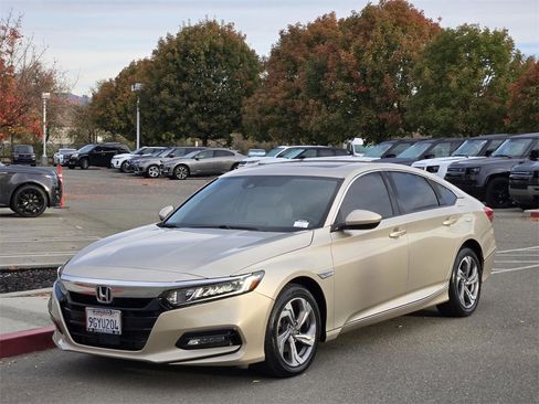 Used 2020 Honda Accord EX image 8
