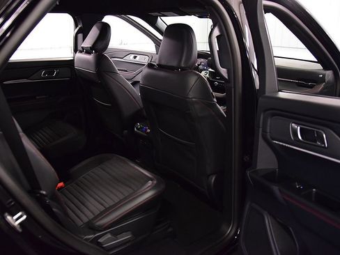 New 2026 Ford Explorer ST-Line AWD/4WD image 32
