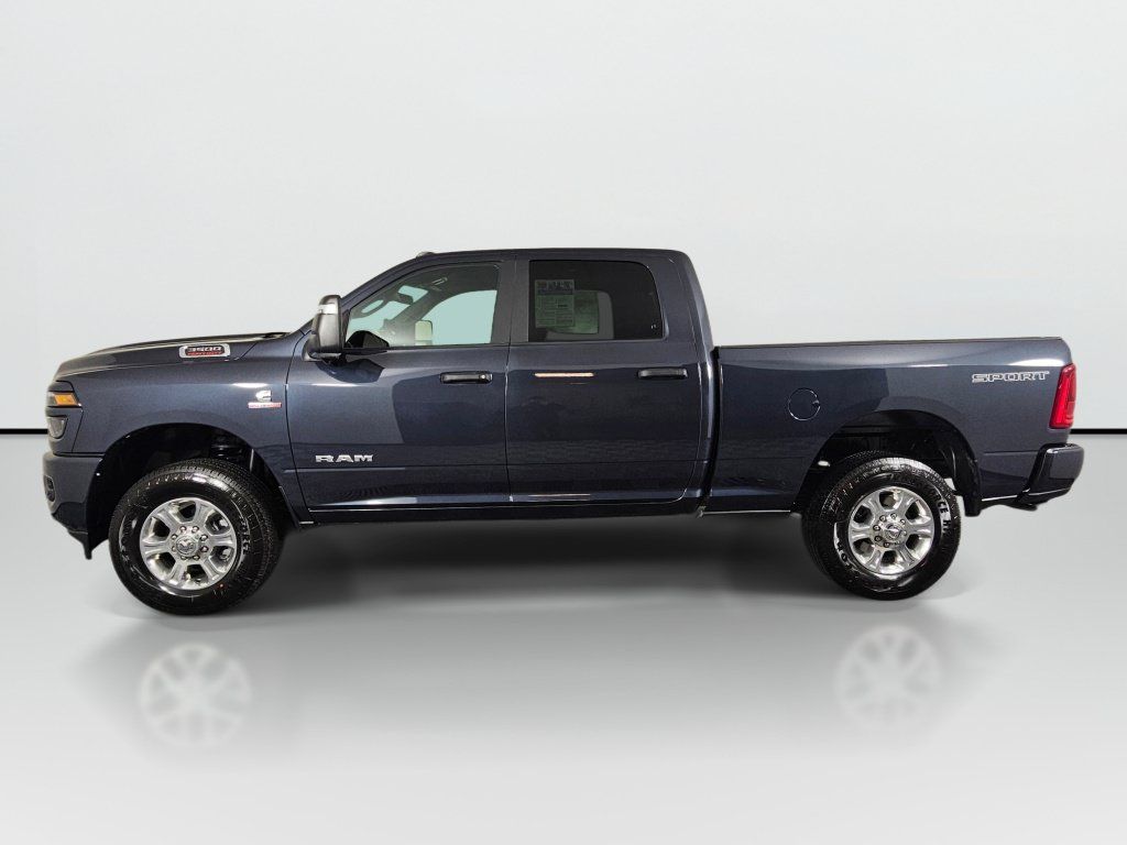 New 2026 RAM 3500 Big Horn AWD/4WD image 8