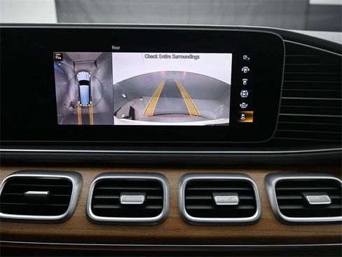 Used 2021 Mercedes-Benz GLS 450 4MATIC image 12