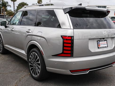 New 2026 Hyundai Palisade Calligraphy FWD image 8