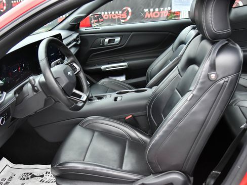 Used 2024 Ford Mustang Premium image 17