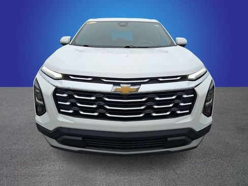 Used 2026 Chevrolet Equinox LT FWD image 2