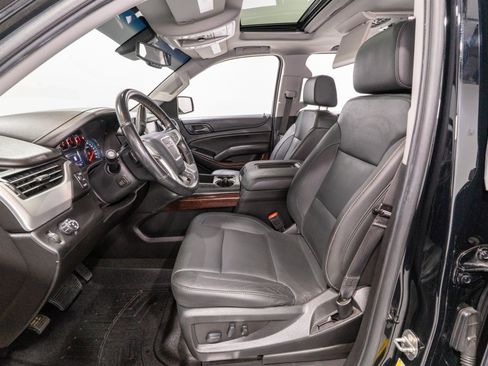 Used 2018 GMC Yukon XL SLT w/ Premium Edition RWD image 16