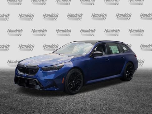 New 2027 BMW M5 Touring AWD/4WD image 5