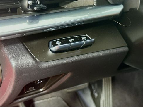 Used 2024 Chevrolet Corvette Stingray Preferred Cpe image 6