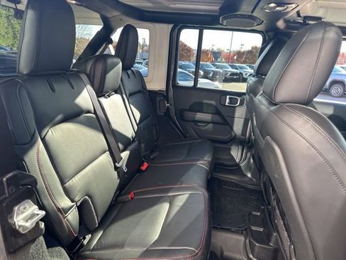 Used 2021 Jeep Wrangler Unlimited Rubicon image 30