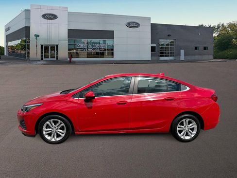 Used 2019 Chevrolet Cruze LT w/ LT Fleet Convenience Package FWD image 7