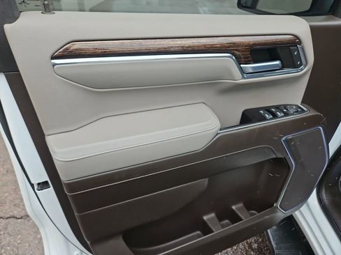 Used 2023 GMC Sierra 1500 SLE AWD/4WD image 10