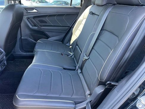 Certified 2023 Volkswagen Tiguan SEL R-Line AWD/4WD image 7