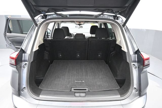 Used 2025 Nissan Rogue SV FWD image 8