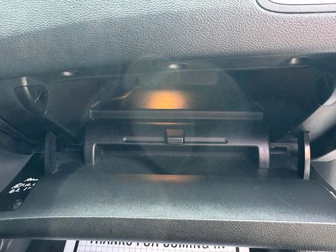 Used 2017 Chrysler 200 Limited Platinum FWD image 35