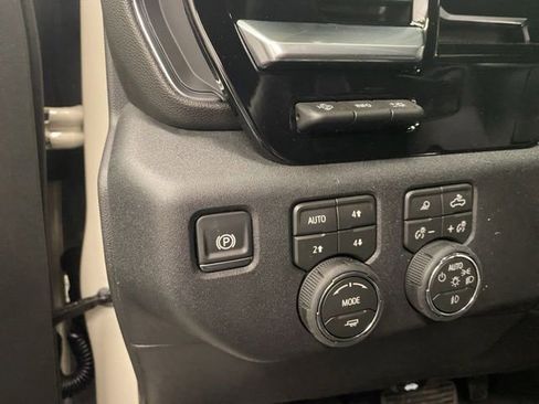 New 2026 Chevrolet Silverado 1500 High Country w/ Technology Package AWD/4WD image 34