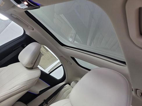 New 2026 Mercedes-Benz E 350 4MATIC Sedan image 9