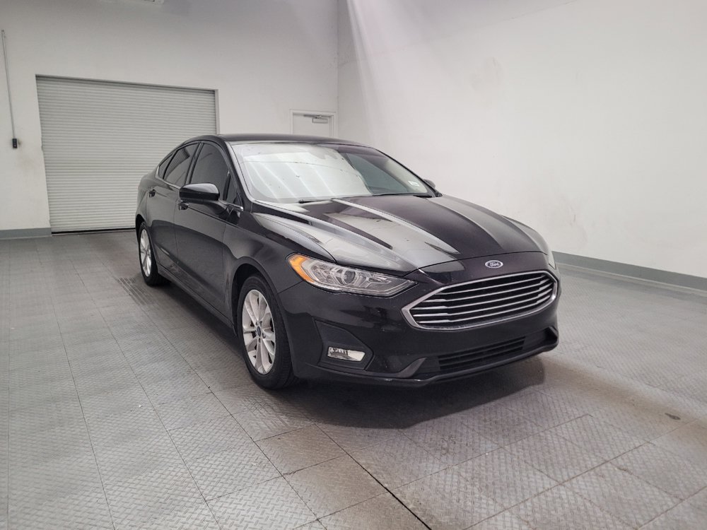 Used 2019 Ford Fusion SE w/ Equipment Group 151A FWD image 14