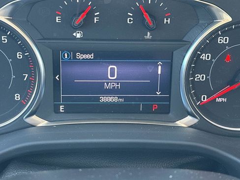 Certified 2023 GMC Acadia SLE w/ Driver Convenience Package image 12