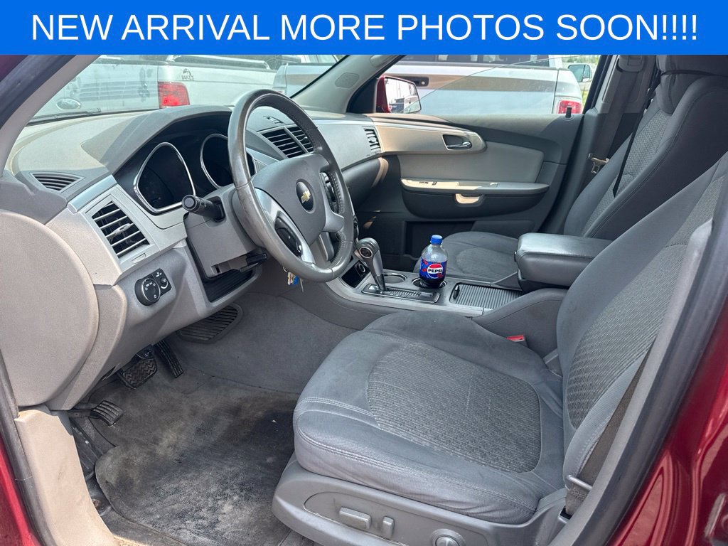 Used 2010 Chevrolet Traverse LT AWD/4WD image 12